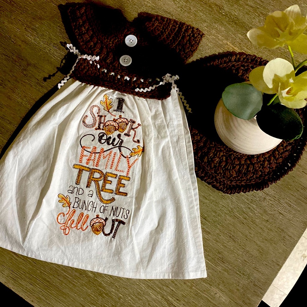 Over oven door dish towel and hot pad